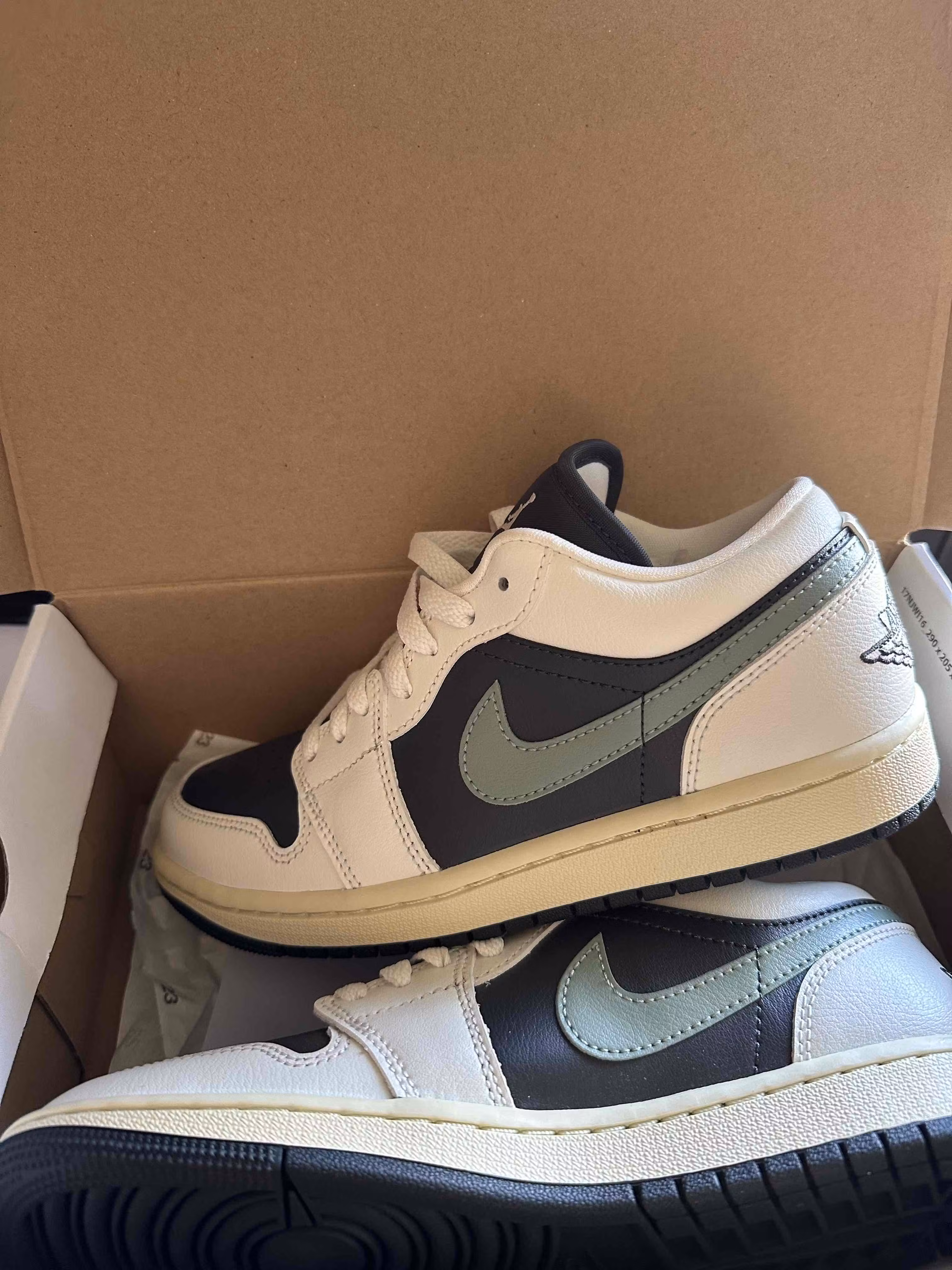 (Women) Air Jordan 1 Low 'Jade Smoke' DC0774-001 (Women) Air Jordan 1 Low 'Jade Smoke' DC0774-001